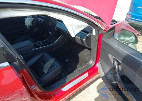 2018 Tesla Model 3 Long Range/Mid Range из США, поврежденный, VIN 5YJ3E1EA9JF047052